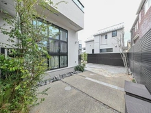 【東京都/世田谷区成城】世田谷区成城7丁目　中古戸建 カースペース