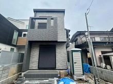 【東京都/杉並区成田東】成田東1丁目新築分譲住宅 建築中の外観：画像中央