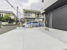 【東京都/調布市柴崎】調布市柴崎1丁目新築戸建 1号棟 駐車場
