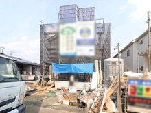 【東京都/小平市美園町】小平市美園町3丁目 A号棟 建築中の外観：全2区画　A号棟は手前側