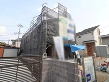 【東京都/小平市美園町】小平市美園町3丁目 A号棟 建築中の外観：全2区画　A号棟は手前側