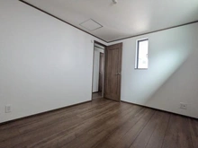 【神奈川県/川崎市中原区井田】川崎市中原区井田2丁目　新築戸建 B号棟 サービスルーム（納戸）：5.25帖