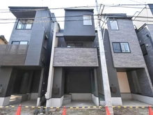 【東京都/豊島区池袋】池袋1丁目新築戸建　2号棟 建築中の外観：全4棟　2号棟は写真左から2番目