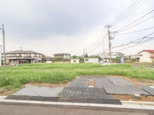 【埼玉県/所沢市上新井】所沢市上新井2丁目新築戸建 Ⅾ号棟 現地（建築前）：全8区画　D区画は右から2番目