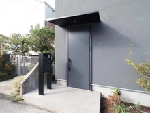 【神奈川県/藤沢市片瀬海岸】GARDEN WALL HOUSE+FAS 片瀬江ノ島 アプローチ