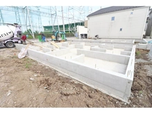 【東京都/足立区六木】足立区六木2丁目新築戸建　I号棟 建築中の外観