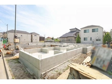 【東京都/足立区六木】足立区六木2丁目新築戸建　E号棟 建築中の外観