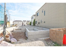 【東京都/足立区六木】足立区六木2丁目新築戸建　A号棟 建築中の外観