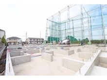 【東京都/足立区六木】足立区六木2丁目新築戸建　J号棟 建築中の外観