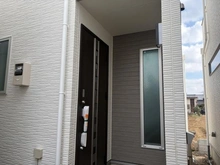 【東京都/足立区伊興】足立区伊興3丁目　G号棟 建築中の外観：全7棟、右側後方