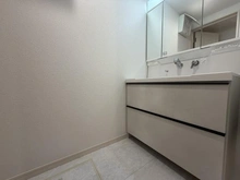 【東京都/足立区古千谷本町】足立区古千谷本町3丁目　新築戸建 洗面室