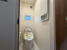 【東京都/足立区南花畑】足立区南花畑4丁目　新築戸建　1号棟 トイレ