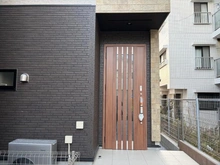 【東京都/足立区南花畑】足立区南花畑4丁目　新築戸建　2号棟 玄関