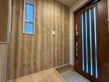 【東京都/足立区南花畑】足立区南花畑4丁目　新築戸建　2号棟 玄関