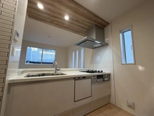 【東京都/足立区南花畑】足立区南花畑4丁目　新築戸建　2号棟 キッチン