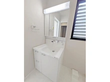 【東京都/文京区千駄木】文京区千駄木3丁目一棟ビル（店舗付き二世帯住宅） 洗面室