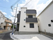 【東京都/足立区六月】足立区六月1丁目　戸建て　A棟 外観：全2棟