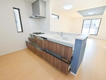 【埼玉県/川口市青木】川口市青木1丁目 新築戸建 C号棟 収納