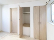 【埼玉県/川口市青木】川口市青木2丁目II期　新築戸建 収納