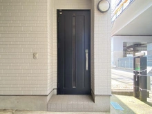 【神奈川県/川崎市高津区北見方】高津区北見方3丁目　中古戸建 玄関