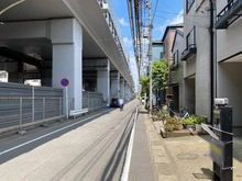 【神奈川県/川崎市高津区北見方】高津区北見方3丁目　中古戸建 前面道路