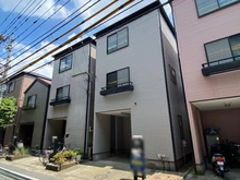 【神奈川県/川崎市高津区北見方】高津区北見方3丁目　中古戸建 外観：中央