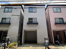 【神奈川県/川崎市高津区北見方】高津区北見方3丁目　中古戸建 外観：中央