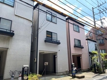【神奈川県/川崎市高津区北見方】高津区北見方3丁目　中古戸建 外観：中央