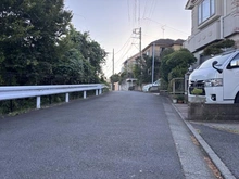 【神奈川県/川崎市多摩区南生田】川崎市多摩区南生田2丁目　中古戸建 前面道路