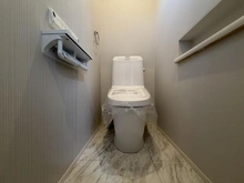 【神奈川県/川崎市麻生区千代ケ丘】麻生区千代ケ丘6丁目　新築戸建　1号棟 トイレ：２階