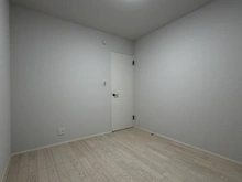 【神奈川県/川崎市麻生区千代ケ丘】麻生区千代ケ丘6丁目　新築戸建　3号棟 サービスルーム（納戸）