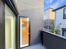 【神奈川県/川崎市麻生区千代ケ丘】麻生区千代ケ丘6丁目　新築戸建　3号棟 バルコニー