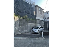 【神奈川県/川崎市麻生区高石】川崎市麻生区高石2丁目 中古戸建 外観：車庫