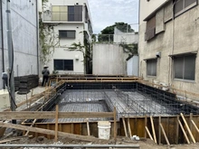 【神奈川県/川崎市高津区宇奈根】高津区宇奈根新築戸建 1号棟 建築中の外観：全2区画