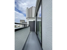 【神奈川県/川崎市幸区戸手】川崎市幸区戸手4丁目　新築戸建　1号棟 バルコニー