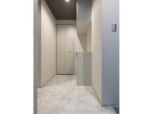 【神奈川県/川崎市幸区戸手】川崎市幸区戸手4丁目　新築戸建　2号棟 玄関