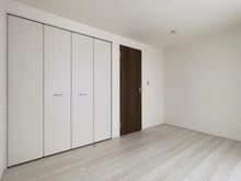 【神奈川県/川崎市幸区戸手】川崎市幸区戸手4丁目　新築戸建　2号棟 サービスルーム（納戸）：１階