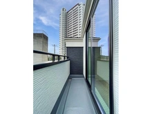 【神奈川県/川崎市幸区戸手】川崎市幸区戸手4丁目　新築戸建　5号棟 バルコニー：2階北西側