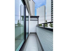 【神奈川県/川崎市幸区戸手】川崎市幸区戸手4丁目　新築戸建　5号棟 バルコニー：3階南東側