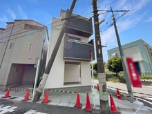 【神奈川県/川崎市幸区戸手】川崎市幸区戸手4丁目　新築戸建　6号棟 外観：全10棟　写真中央