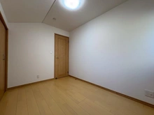 【神奈川県/川崎市宮前区平】川崎市宮前区平5丁目　新築戸建　4号棟 洋室