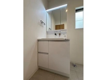 【神奈川県/横浜市栄区公田町】横浜市栄区公田町　中古戸建 洗面所