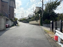 【神奈川県/横浜市栄区公田町】横浜市栄区公田町　中古戸建 前面道路