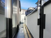 【神奈川県/横浜市鶴見区北寺尾】横浜市鶴見区北寺尾1丁目新築戸建　1号棟 バルコニー