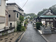 【神奈川県/横浜市鶴見区獅子ケ谷】横浜市鶴見区獅子ケ谷2丁目　中古戸建 前面道路