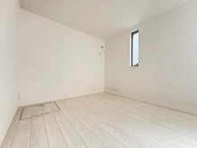 【神奈川県/川崎市幸区古市場】川崎市幸区古市場1丁目　中古戸建 サービスルーム（納戸）