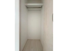 【神奈川県/川崎市幸区古市場】川崎市幸区古市場1丁目　中古戸建 収納：サービスルーム