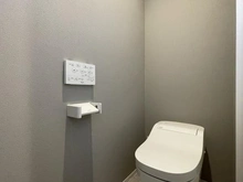 【神奈川県/横浜市神奈川区菅田町】横浜市神奈川区菅田町　新築戸建1号棟 トイレ