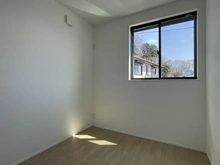 【神奈川県/横浜市神奈川区菅田町】横浜市神奈川区菅田町　新築戸建1号棟 洋室