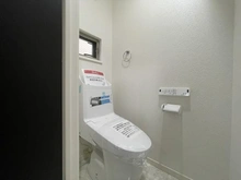 【神奈川県/横浜市南区弘明寺町】横浜市南区弘明寺町中古戸建 トイレ：１階